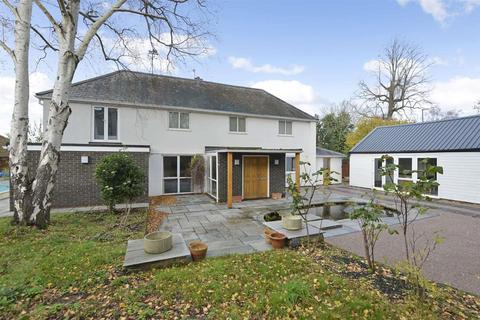 27 Boxgrove Road, Guildford, GU1 2NF