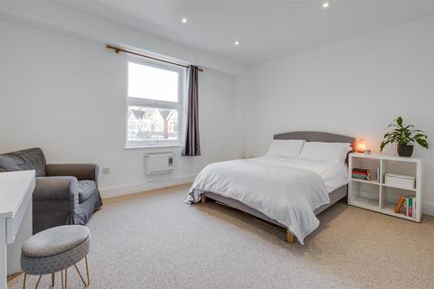 2 bedroom flat for sale - Durnsford Road, London