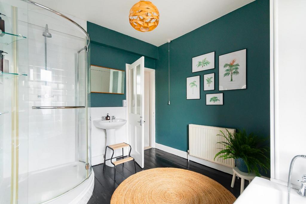 TEERTSYBUR95 - Bathroom A.jpg
