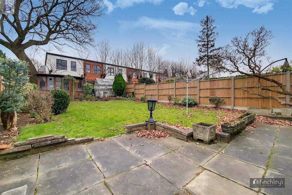 11 Garden-1.jpg