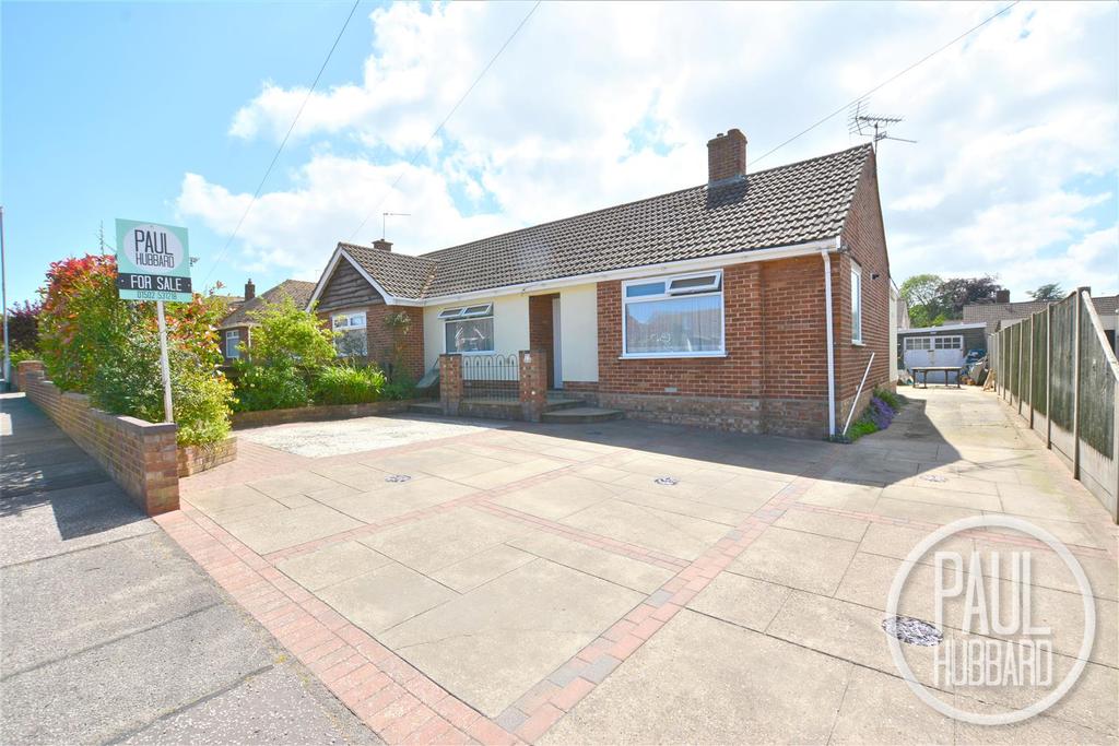 Dixon Drive, Oulton Broad, Suffolk 2 bed semidetached bungalow £270,000