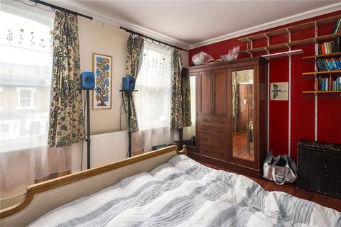137 Roding Road, London, E5 0DR