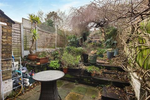 137 Roding Road, London, E5 0DR