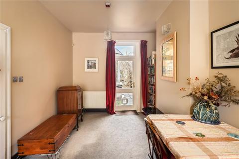 137 Roding Road, London, E5 0DR