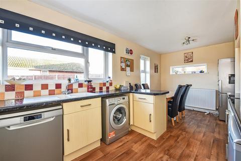 34 Beresford Close, Andover, SP10 2HN