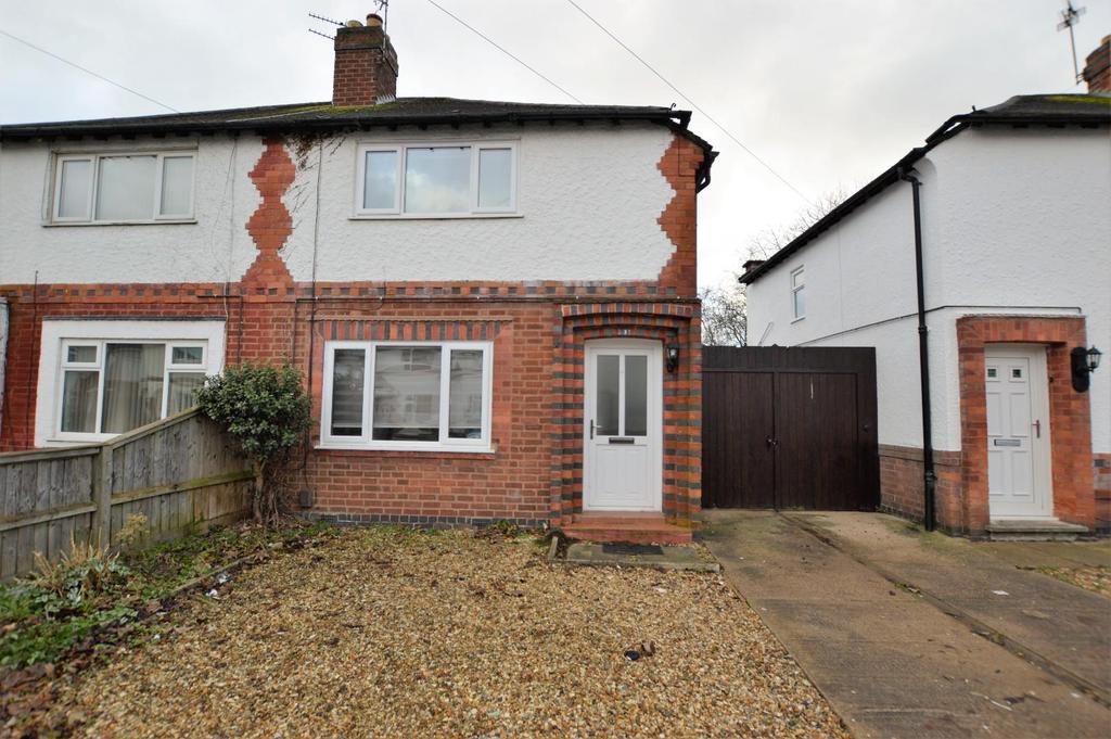 Kingston Avenue, Wigston 2 bed semidetached house £895 pcm (£207 pw)