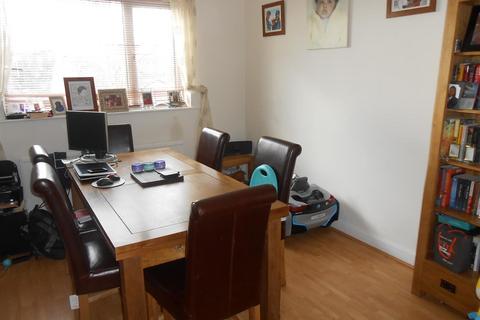 6 Lyncroft Way, Northampton, NN2 6LX