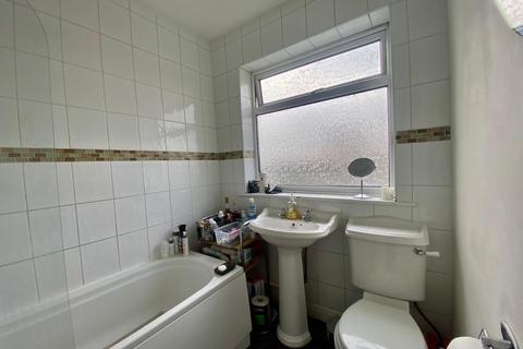 6 Lyncroft Way, Northampton, NN2 6LX