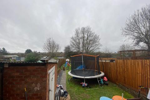 6 Lyncroft Way, Northampton, NN2 6LX