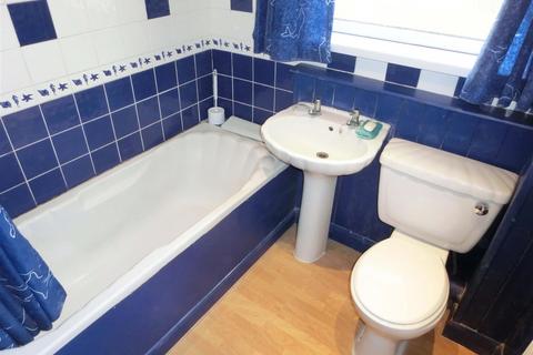 65 Ashdale Drive, Birmingham, B14 4TX