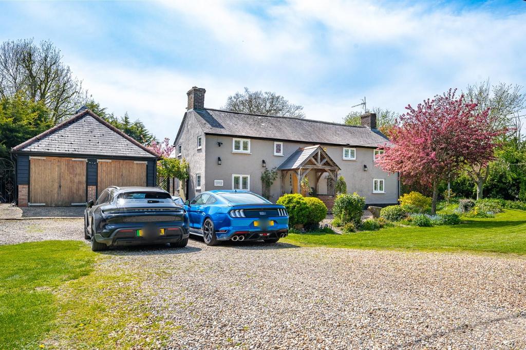 Bullocks Lane, Great Canfield 4 bed detached house for sale £975,000