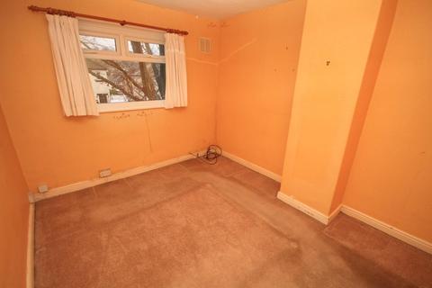 37 Ashbourne Avenue, Bradford, BD2 4AW