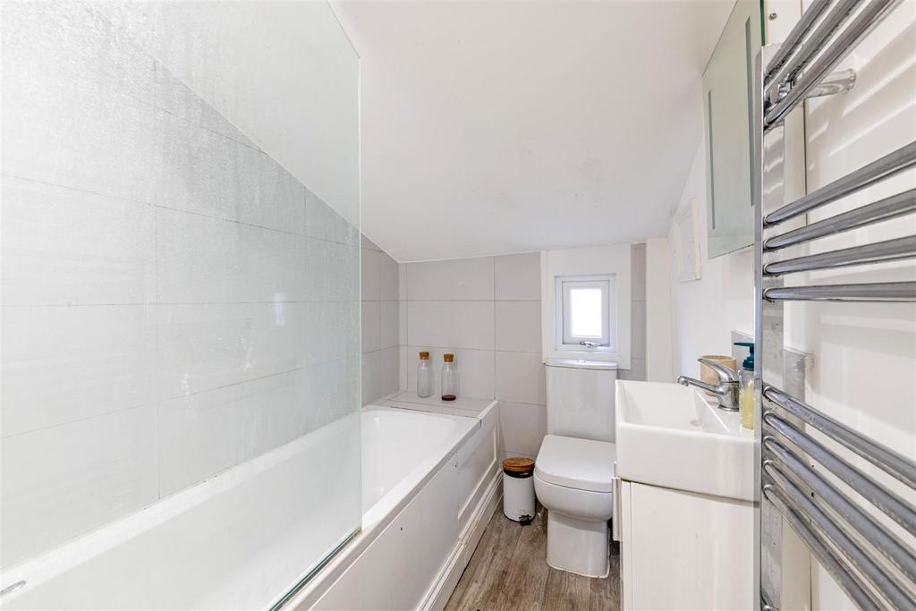 Fff 32 Deodar Rd Bath.jpg