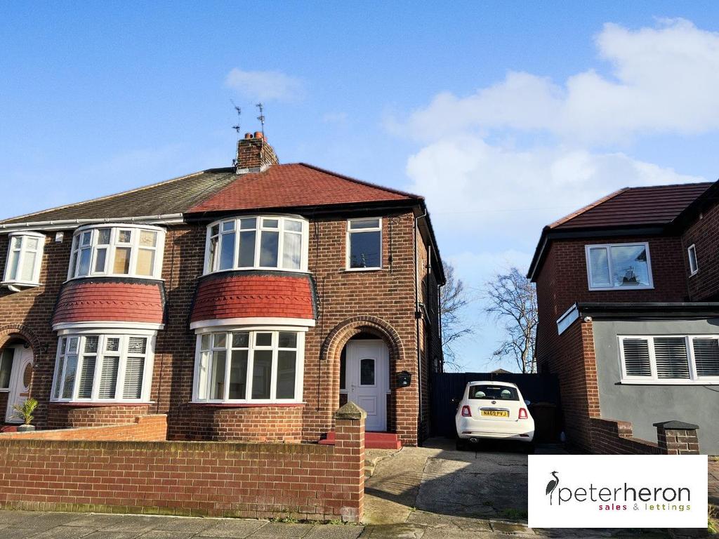 Alston Crescent, Seaburn, Sunderland 3 bed semidetached house £895