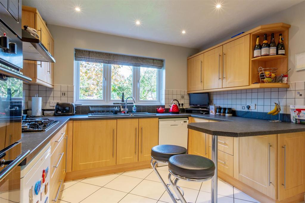 Kitchen DSC 5058-HDR copy.jpg
