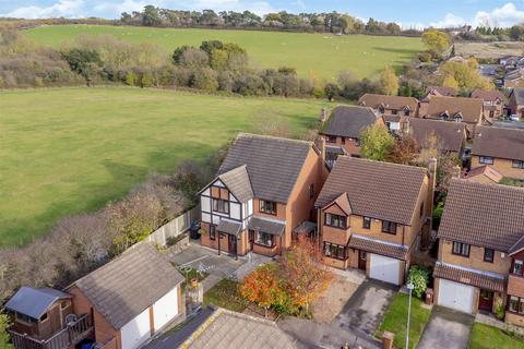 12 Brechin Close, Arnold, Nottingham, NG5 8GN