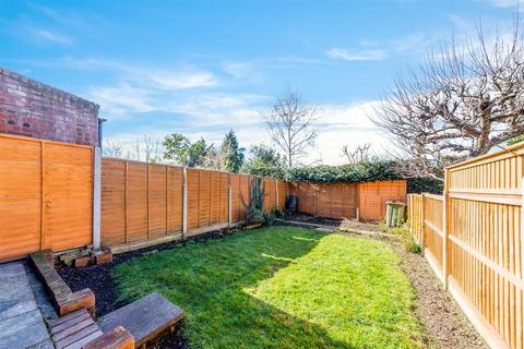 83 Lambton Road, Raynes Park, London, SW20 0LW