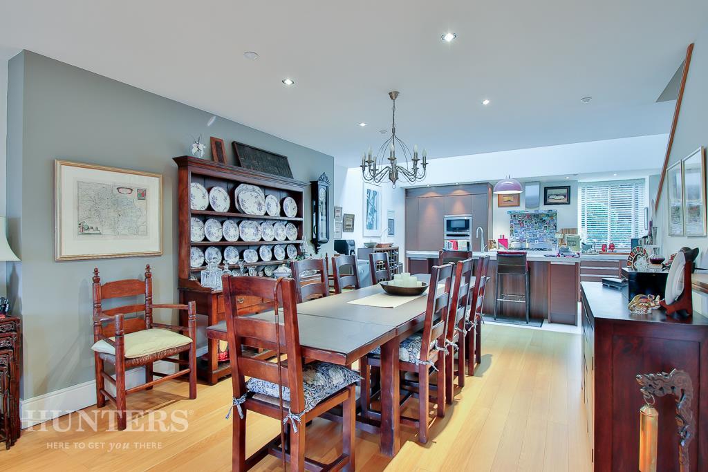 Dining kitchen