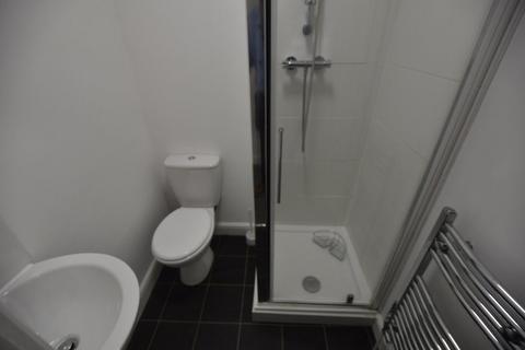 5 bedroom apartment to rent, London Road, Leicester