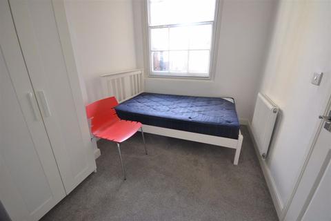 4 bedroom apartment to rent - London Road, Leicester