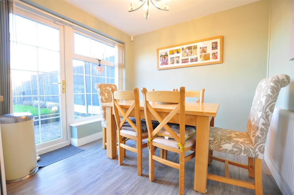 Hambleton Road, Halesowen 3 bed terraced house £275,000