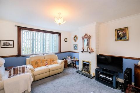 13 Windsor Avenue, London, E17 5NL