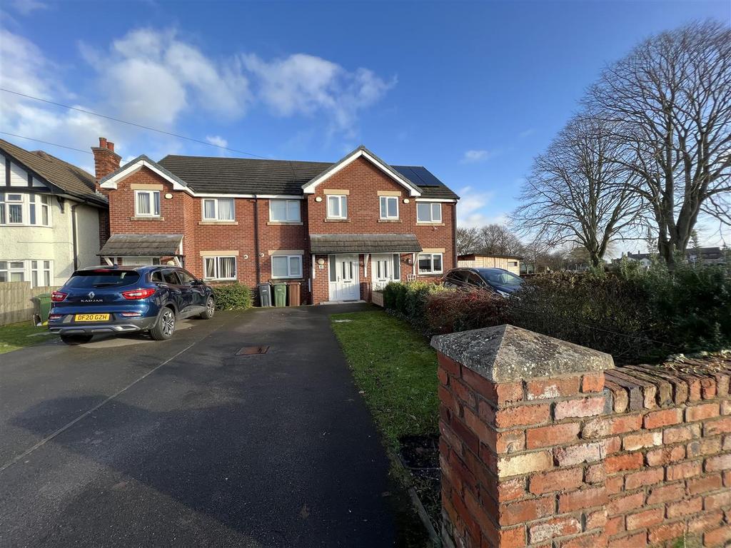 Longfellow Drive, New Ferry, Wirral 3 bed terraced house for sale £