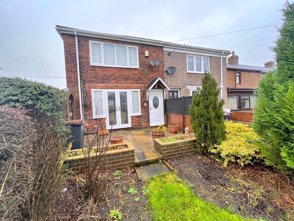 Dunelm Road, Thornley, Durham 2 bed end of terrace house £95,000