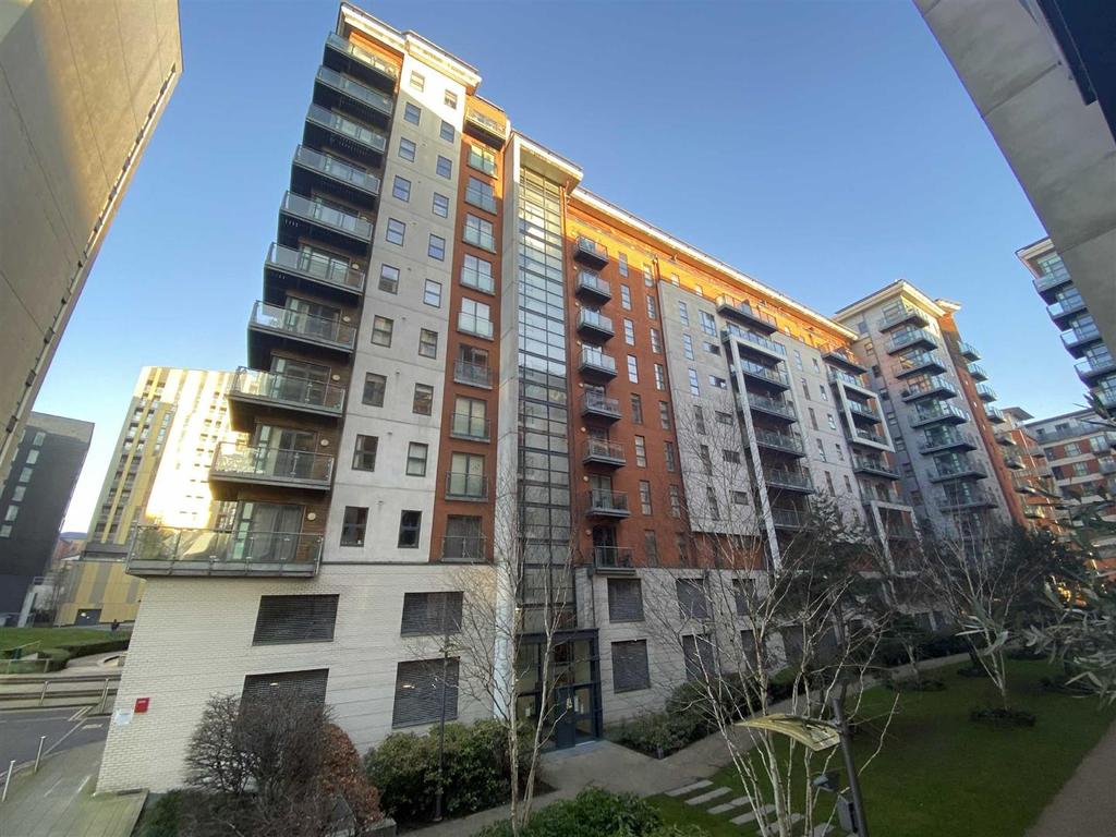 Barton Place, Hornbeam Way, Green... 2 bed apartment £179,950