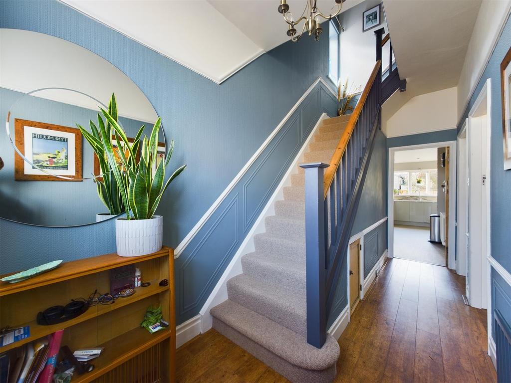 Ivanhoe, Whitley Bay 3 bed semidetached house £350,000