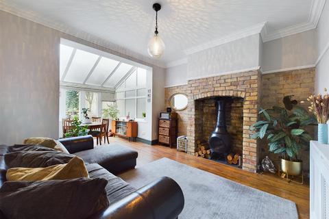 3 Ivanhoe, Whitley Bay, NE25 9AW