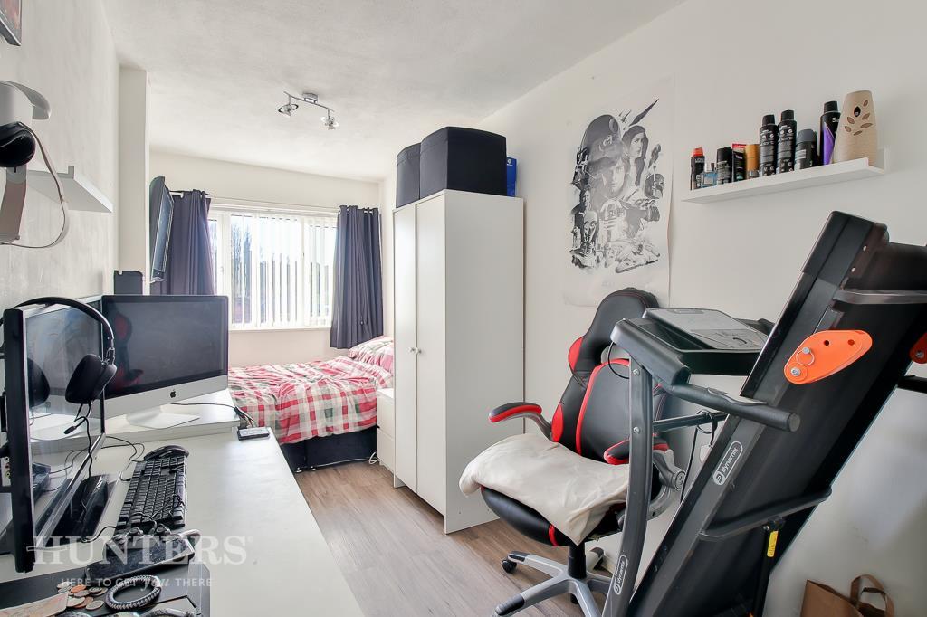 Bedroom/Office
