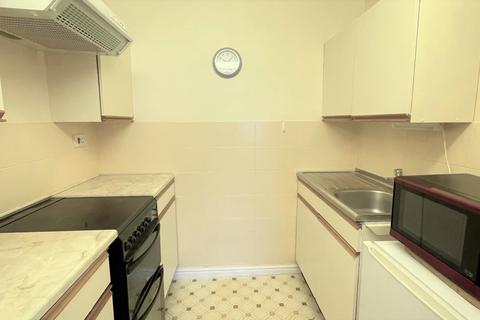 2 bedroom retirement property for sale, Gloddaeth Avenue, Llandudno