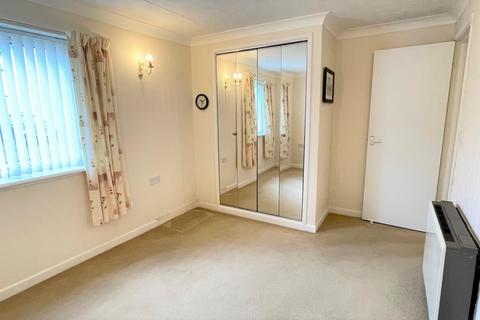 2 bedroom retirement property for sale, Gloddaeth Avenue, Llandudno