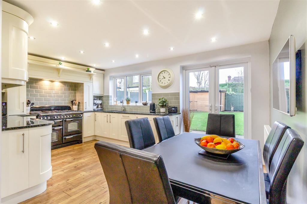 Granby Avenue, Mansfield 5 bed detached house £489,995