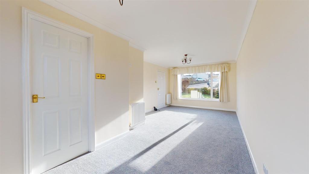 High Meadows, Midsomer Norton, Radstock 3 bed semidetached house £