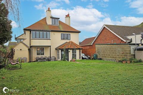 4 bedroom detached house for sale - Cliftonville