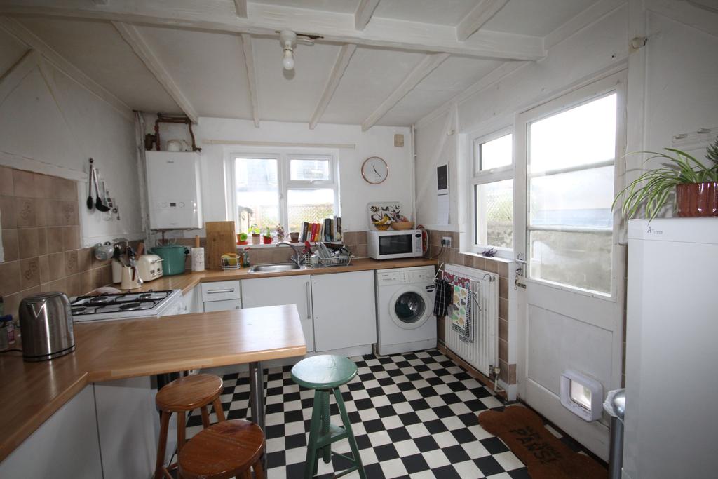 EXETER STREET, BRIGHTON 2 bed terraced house £575,000