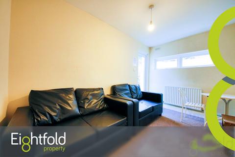 3 bedroom flat to rent, Ditchling Road, Brighton