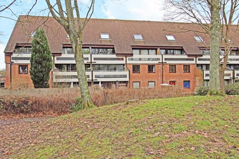 1 bedroom apartment for sale, Stuart Court, Kingsway Gardens, Andover, SP10