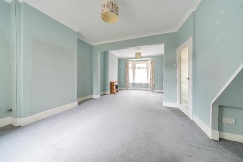 26 Faversham Road, Beckenham, BR3 3PN