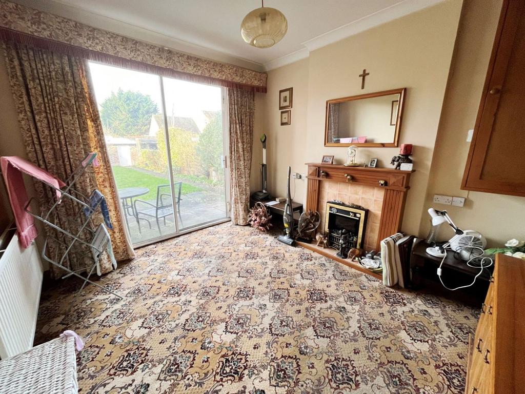 Clarence Avenue, Kingsthorpe, Northampton NN2 6NY 5 bed terraced house