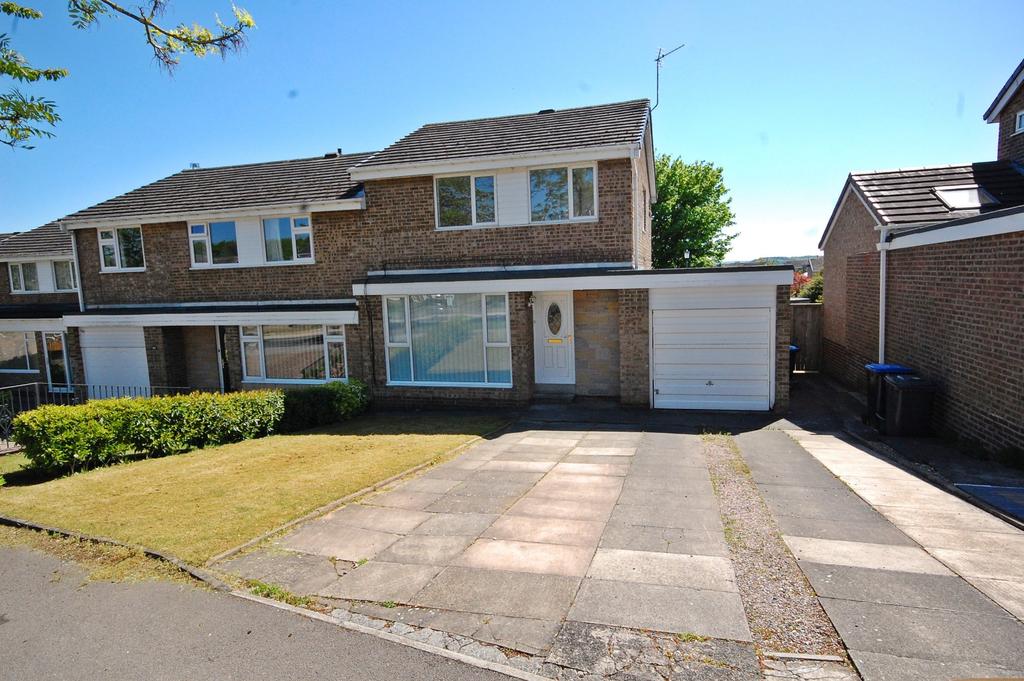 Canterbury Road, Newton Hall, Durham... 3 bed semidetached house £900 pcm (£208 pw)