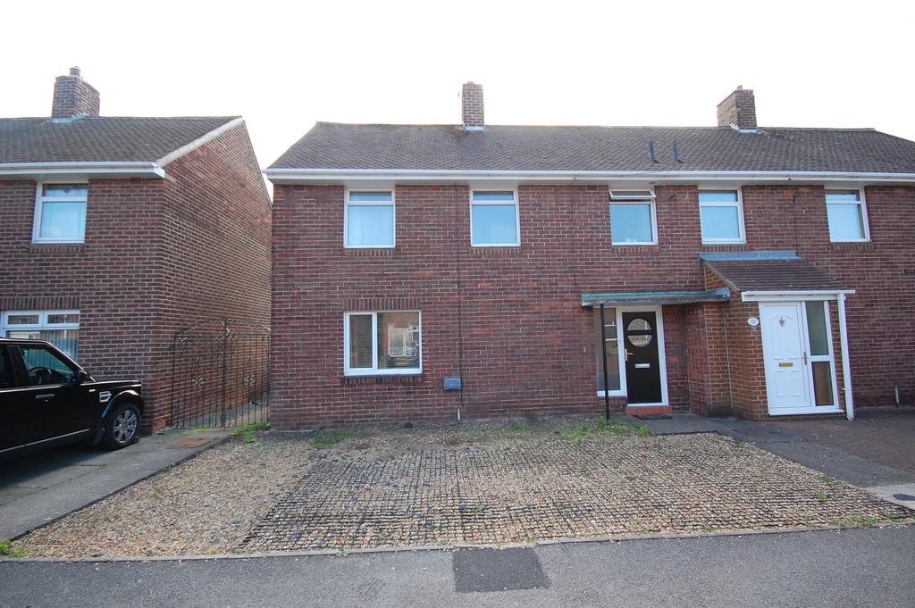 Caterhouse Road, Framwellgate Moor, Durham, DH1 3 bed semidetached