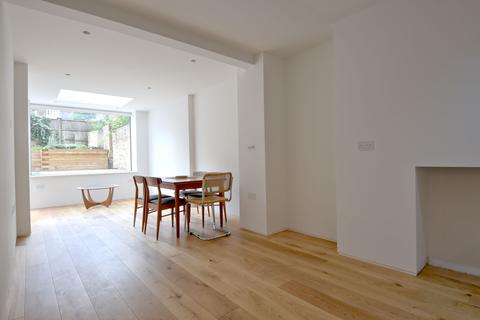 2 bedroom ground floor flat to rent - Croftdown Road, Dartmouth Park, London NW5