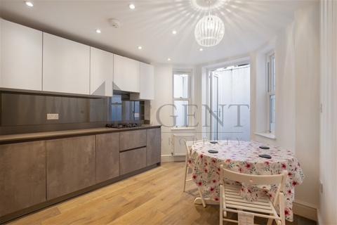 2 bedroom apartment for sale, Weltje Road, Hammersmith, W6