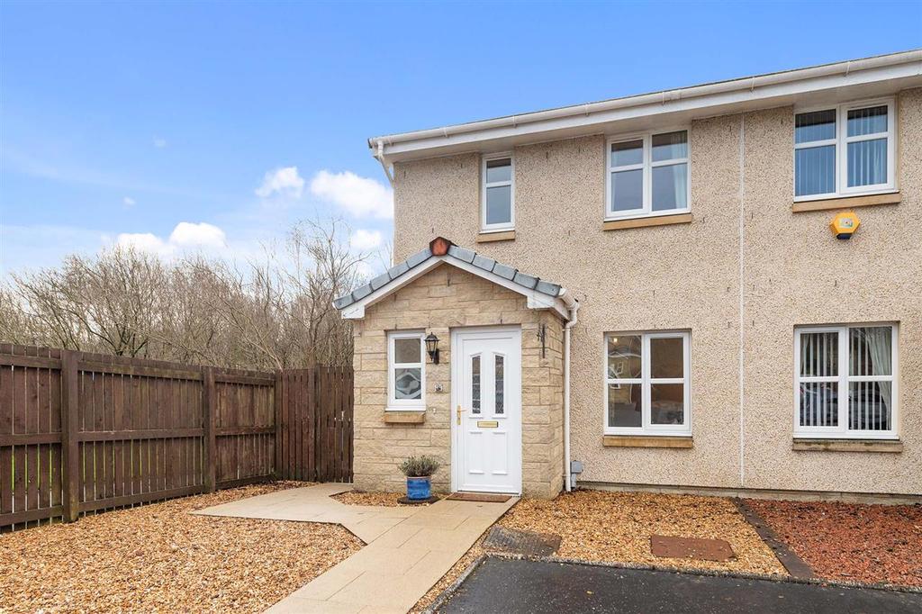 Carrongrange Gardens, Stenhousemuir 2 bed end of terrace house £145,000
