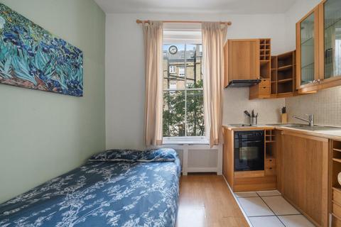 undefined, Gloucester Street, Pimlico, London, SW1V