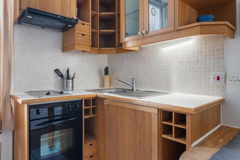 undefined, Gloucester Street, Pimlico, London, SW1V