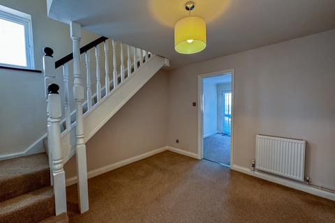 2 bedroom semi-detached house to rent, Oxford Street, Exning, Suffolk